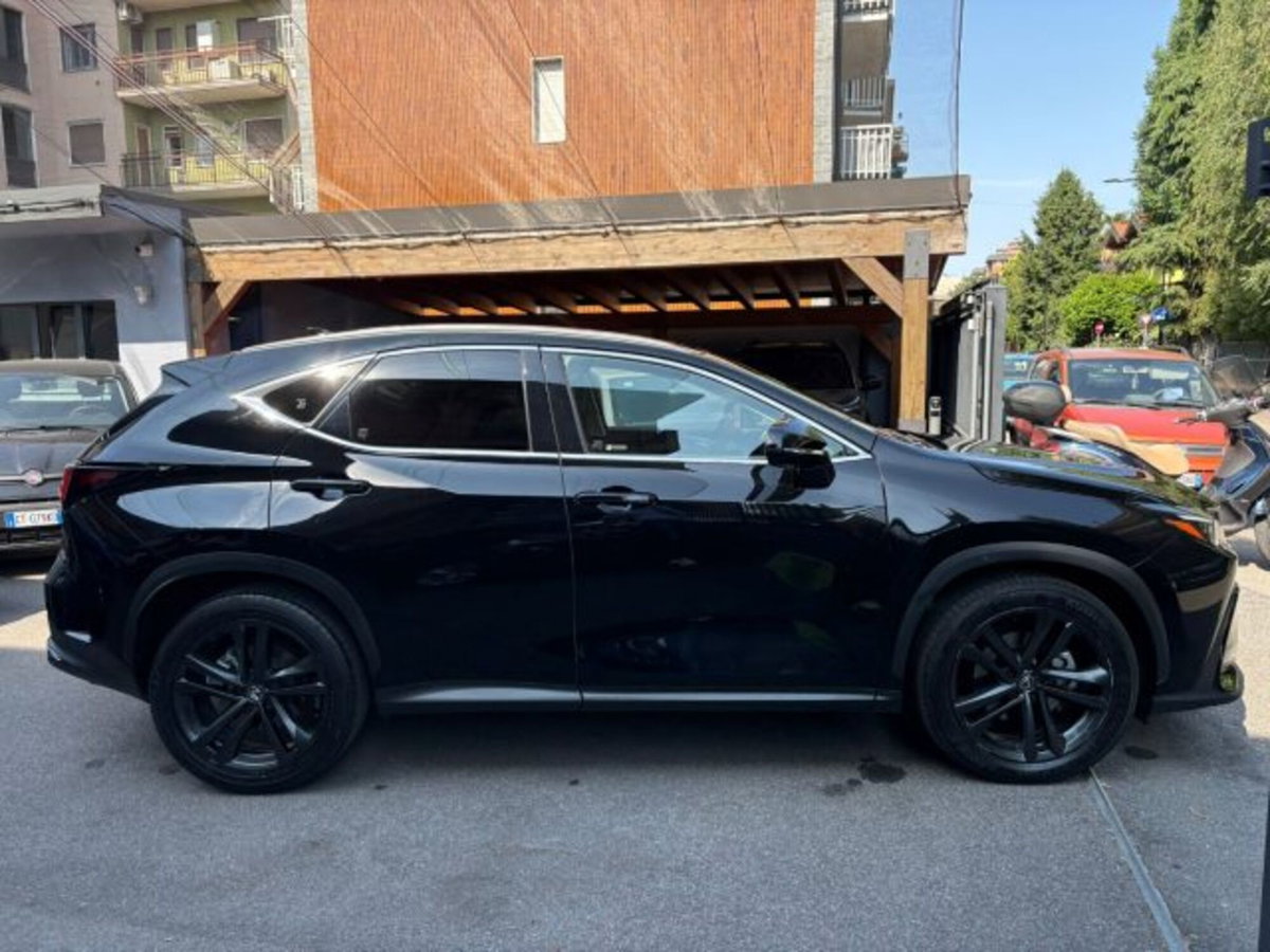 Lexus NX 350h 2.5 Premium+ 4wd e-cvt (3)