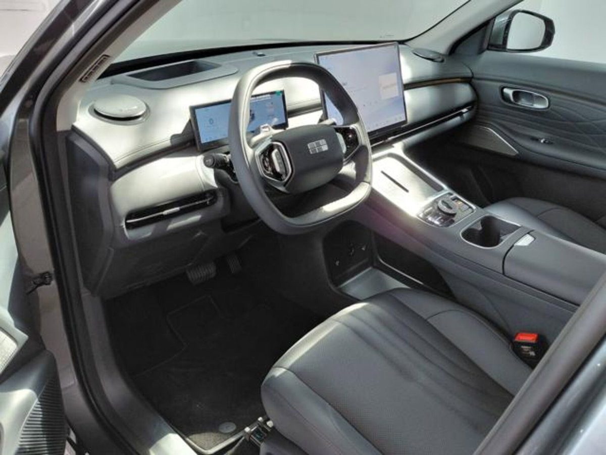 Geely Starray Starray EM-i 1.5 phev Pro auto (2)