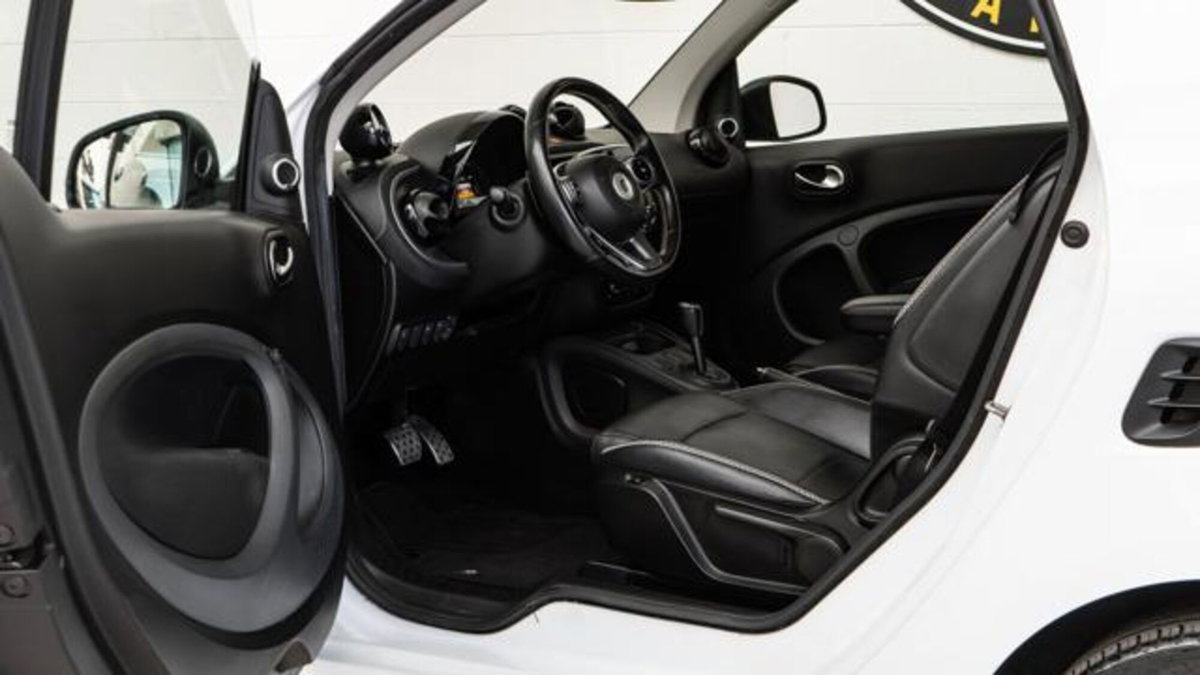 smart Fortwo BRABUS 0.9 Turbo twinamic (11)