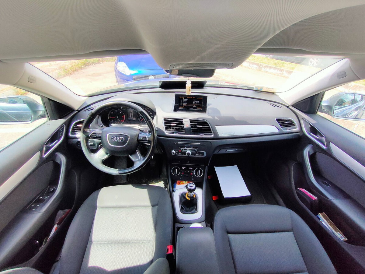 Audi Q3 2.0 TDI 150 CV quattro Business (11)