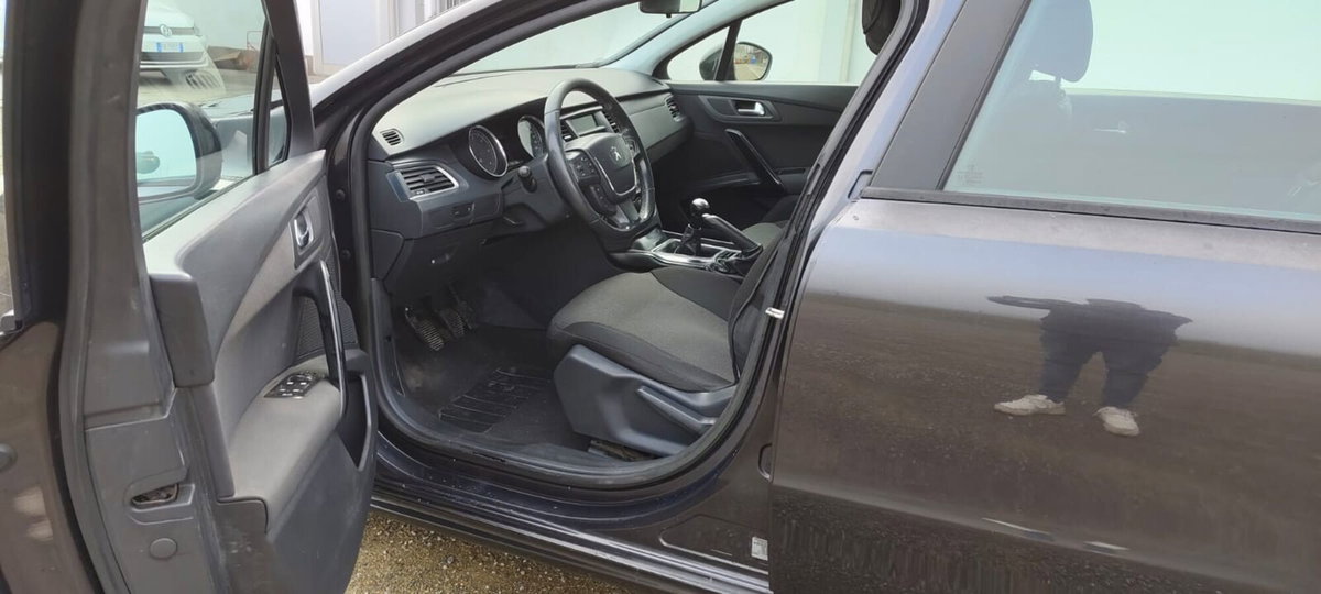 Peugeot 508 1.6 HDi 115CV Access (11)