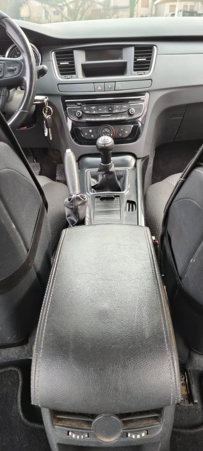 Peugeot 508 1.6 HDi 115CV Access (12)