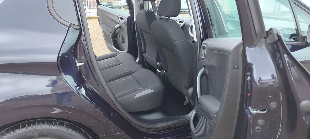 Peugeot 208 VTi 82 CV 5 porte Allure (9)