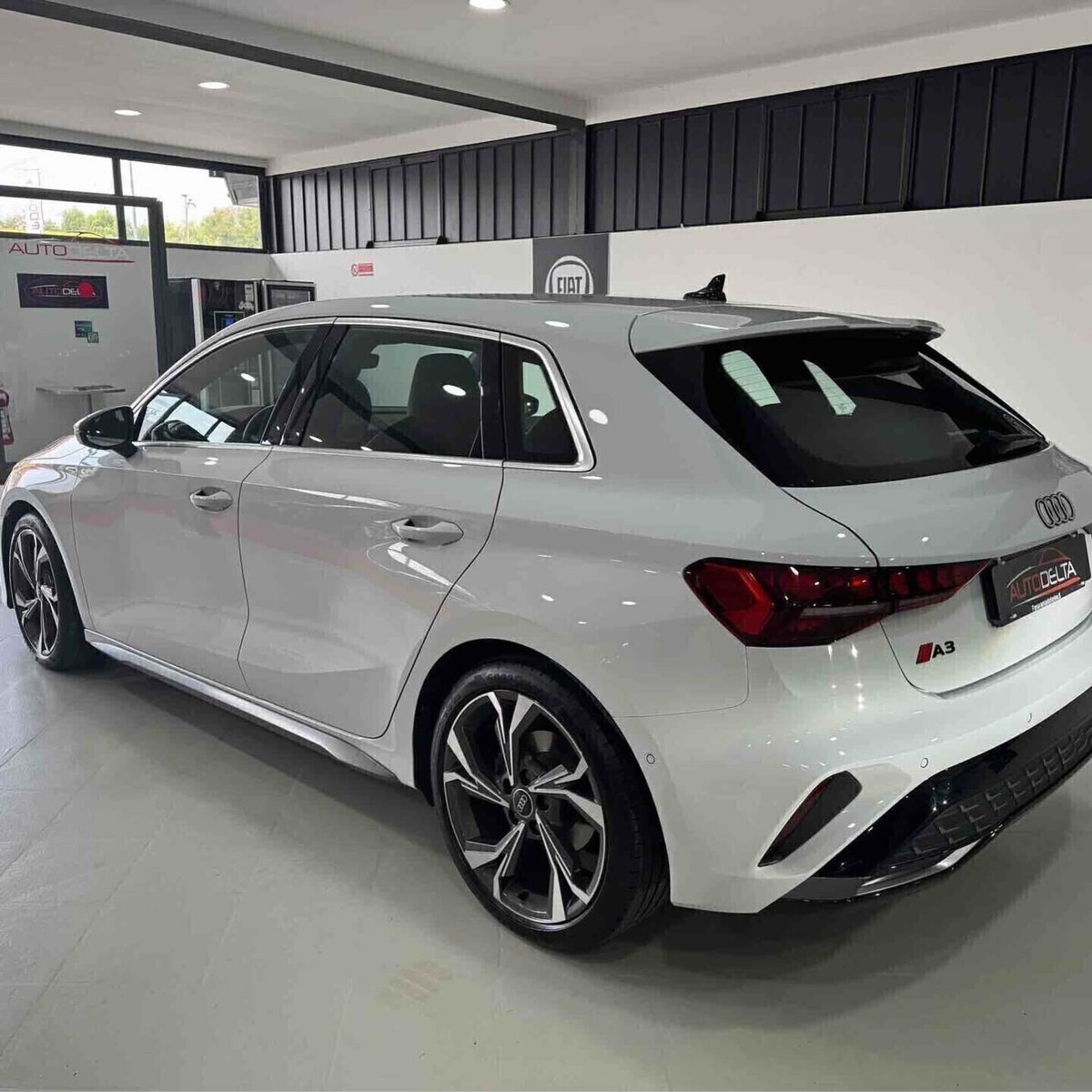 Audi A3 Sportback 35 TDI S tronic S line edition (2)
