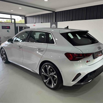 Audi A3 Sportback 35 TDI S tronic S line edition (2)