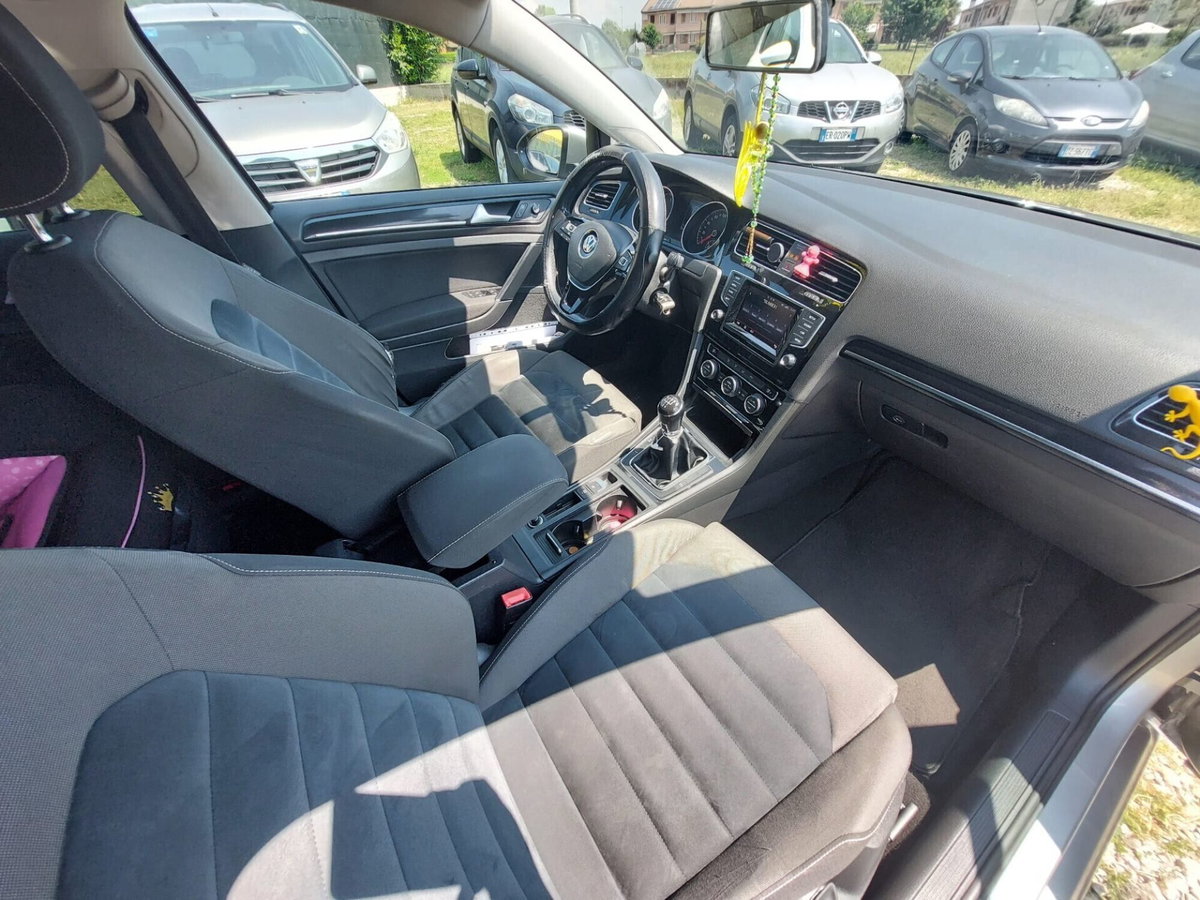 Volkswagen Golf 1.6 TDI 5p. Highline BlueMotion Technology (12)