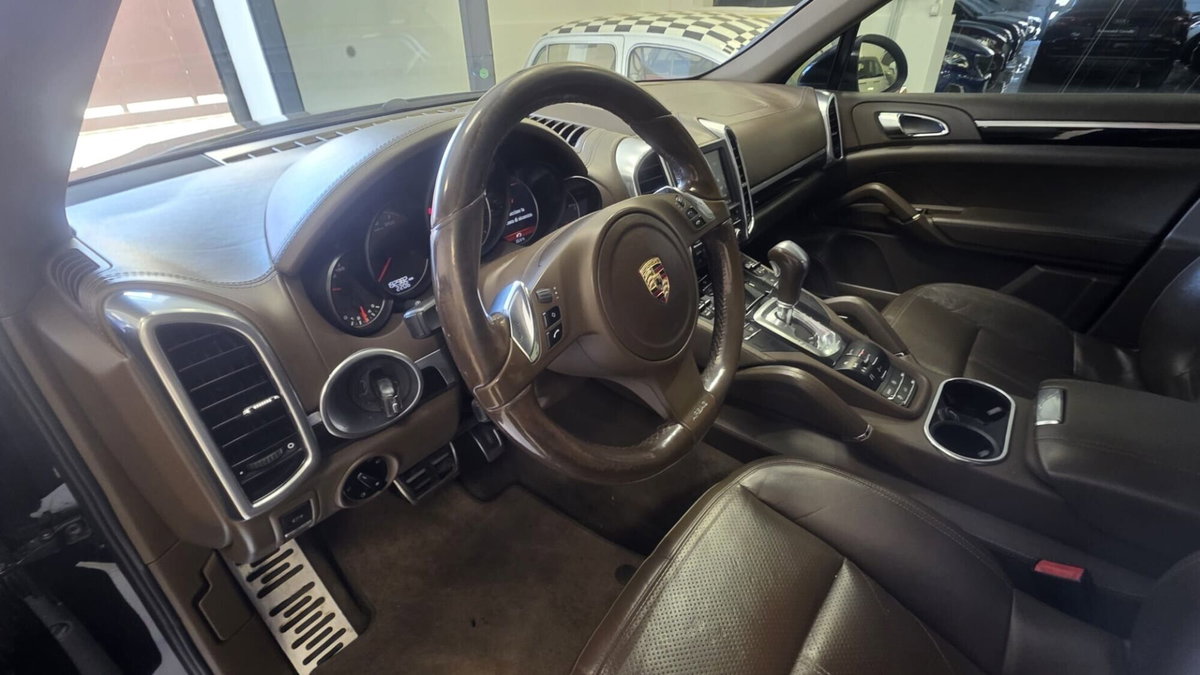 Porsche Cayenne 3.0 Diesel (15)