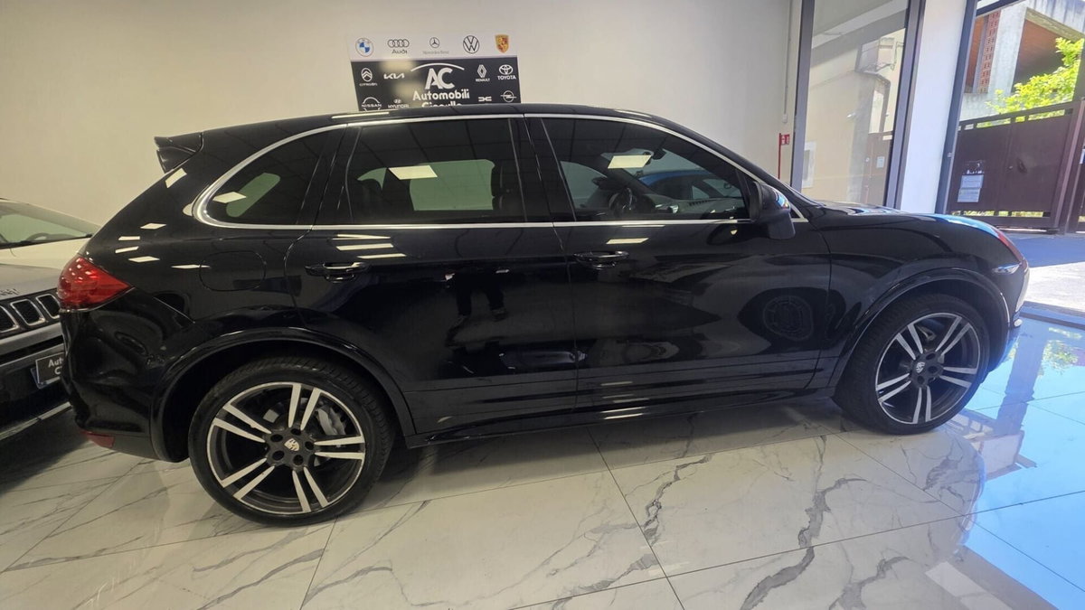 Porsche Cayenne 3.0 Diesel (4)