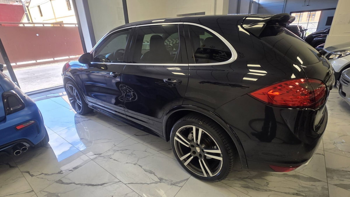 Porsche Cayenne 3.0 Diesel (9)