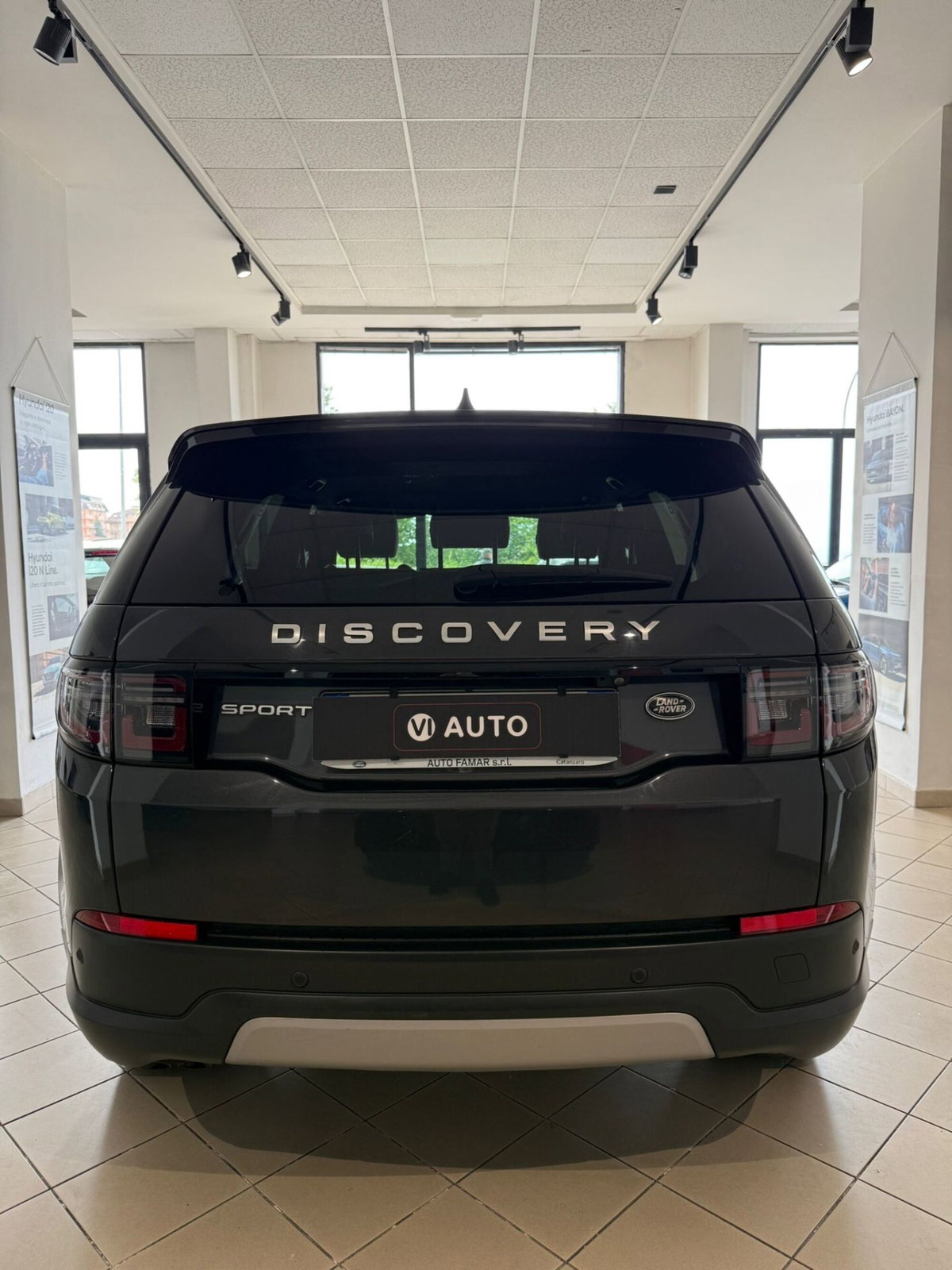 Land Rover Discovery Sport 2.0 TD4 163 CV AWD Auto R-Dynamic SE (4)