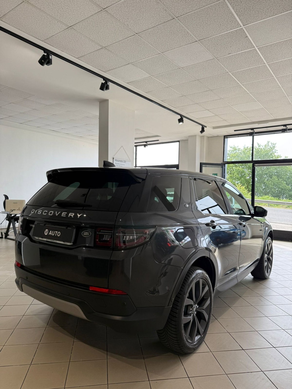 Land Rover Discovery Sport 2.0 TD4 163 CV AWD Auto R-Dynamic SE (6)