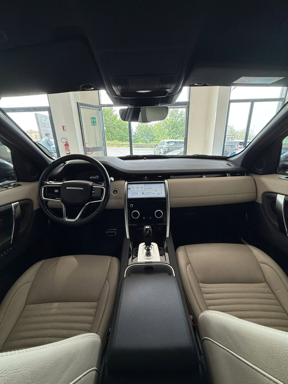 Land Rover Discovery Sport 2.0 TD4 163 CV AWD Auto R-Dynamic SE (8)