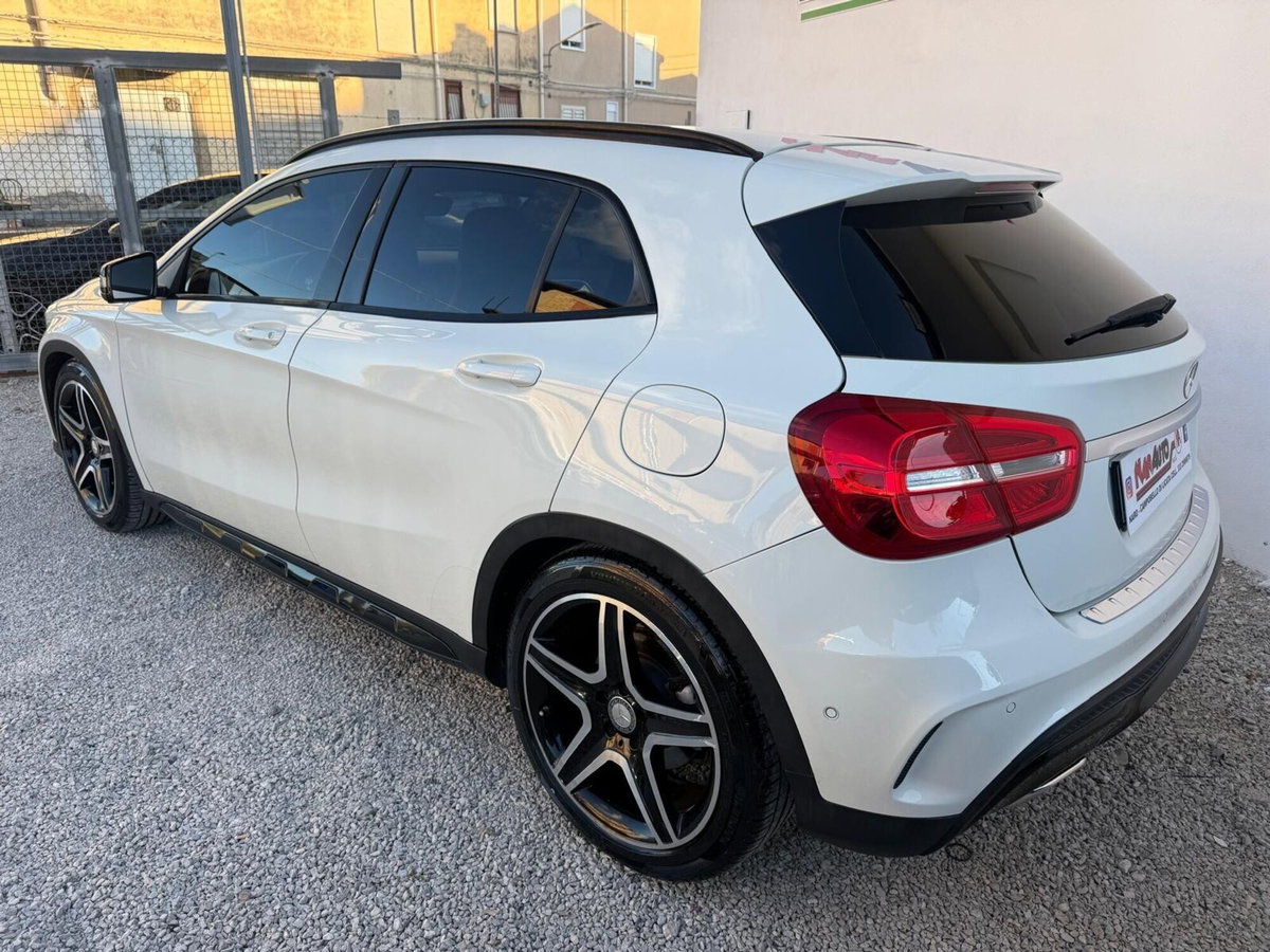 Mercedes-Benz GLA SUV 220 d Automatic Premium (8)