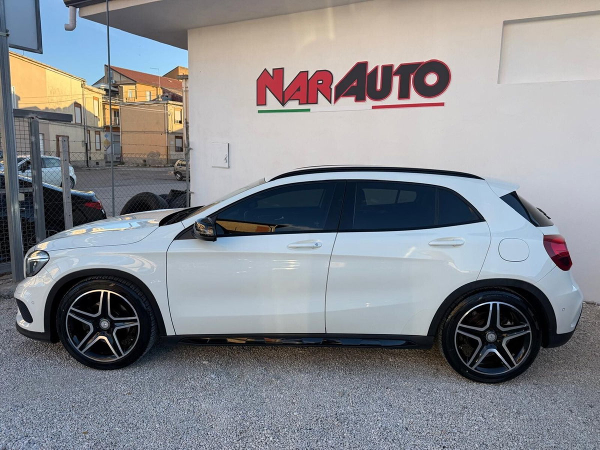 Mercedes-Benz GLA SUV 220 d Automatic Premium (9)