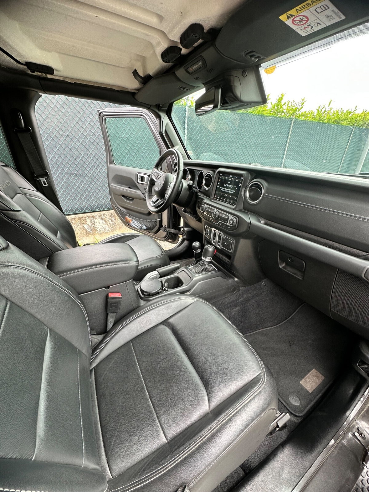 Jeep Wrangler Unlimited 2.2 Mjt II Sahara (19)