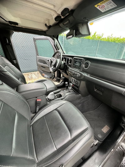 Jeep Wrangler Unlimited 2.2 Mjt II Sahara (19)