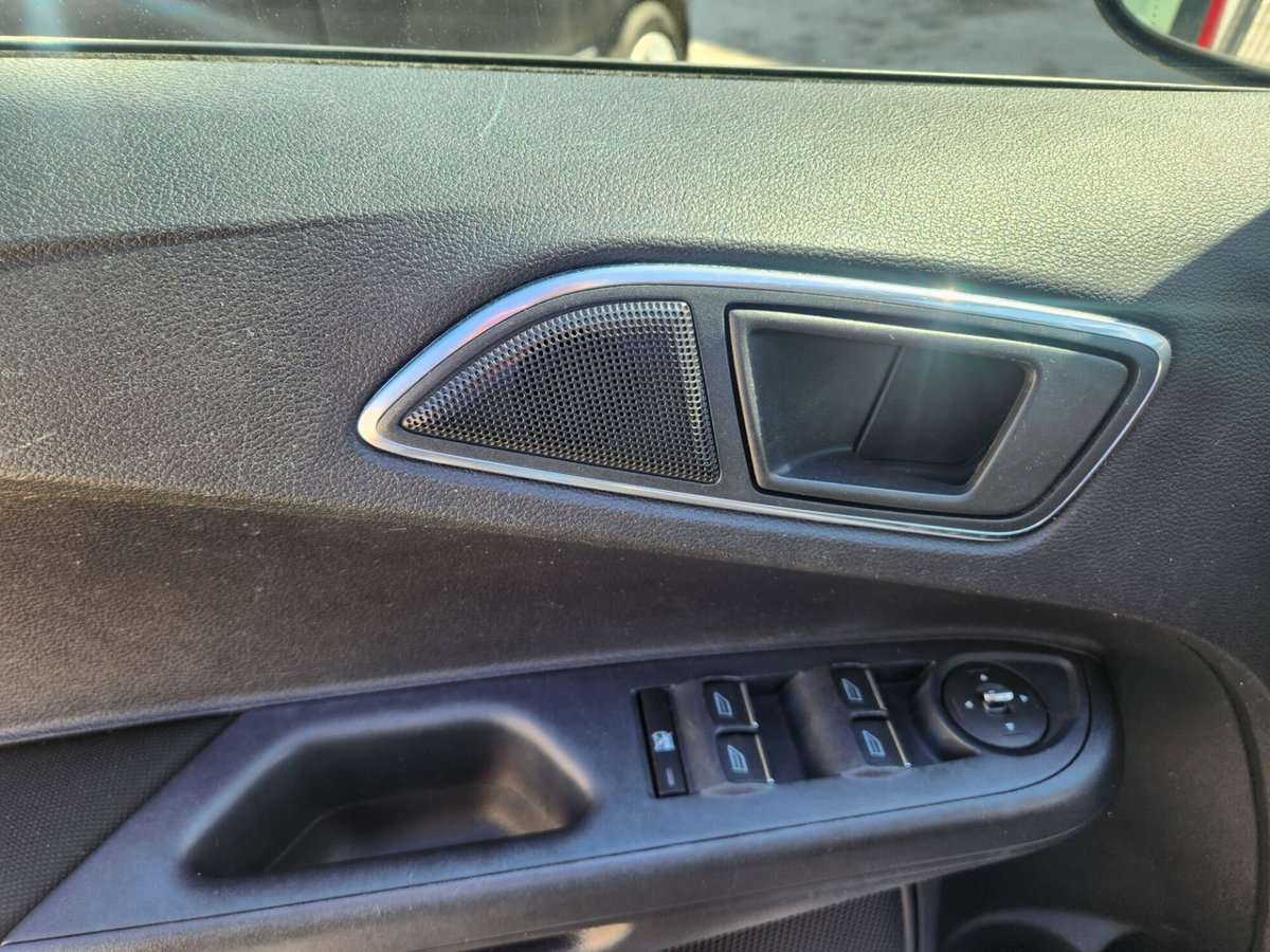 Ford B-Max B-Max 1.5 TDCi 75 CV Titanium (11)