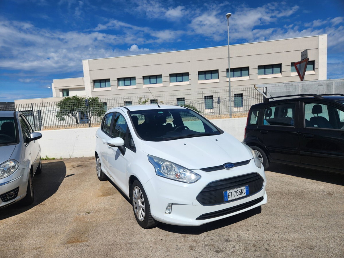 Ford B-Max B-Max 1.5 TDCi 75 CV Titanium (2)
