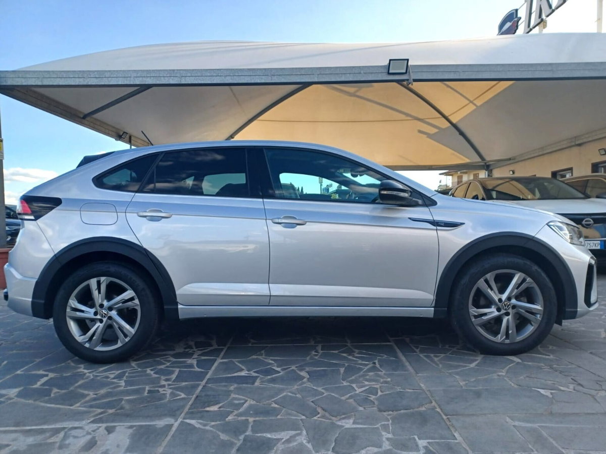 Volkswagen Taigo 1.0 TSI 110 CV DSG R-Line (4)