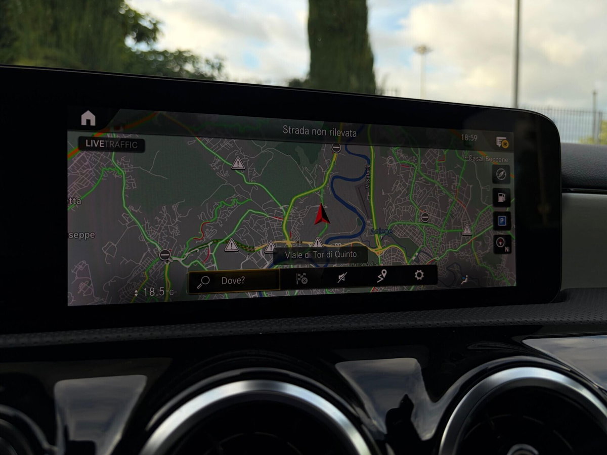 Mercedes-Benz Classe A 200 d Automatic Premium (11)