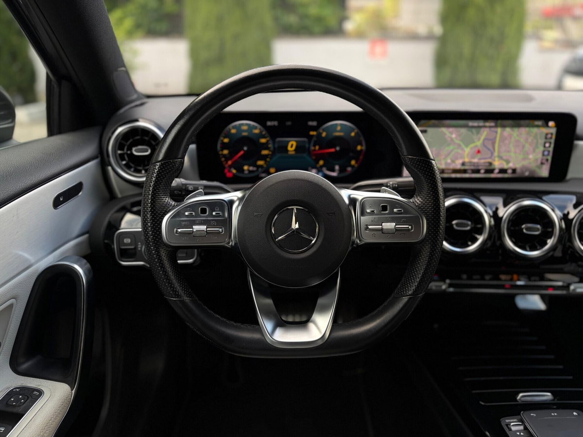 Mercedes-Benz Classe A 200 d Automatic Premium (9)