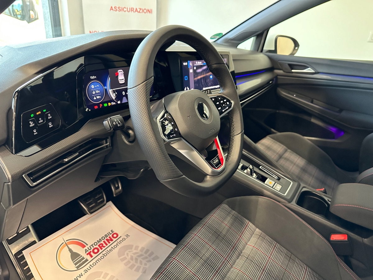 Volkswagen Golf 2.0 TSI GTI DSG (12)