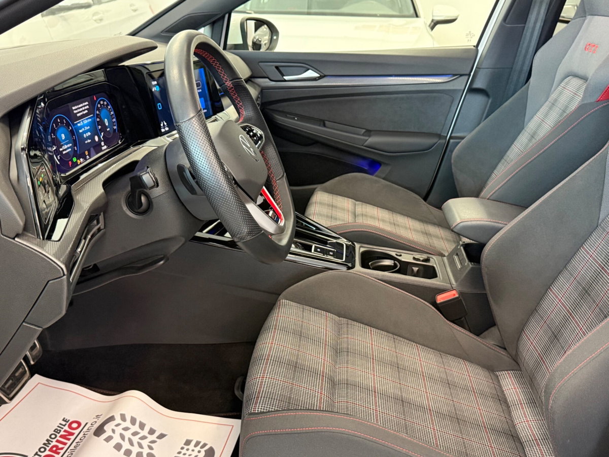 Volkswagen Golf 2.0 TSI GTI DSG (10)
