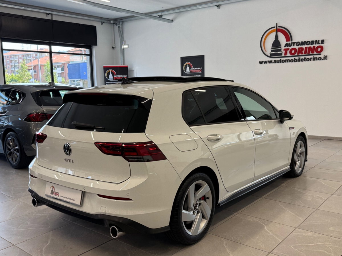 Volkswagen Golf 2.0 TSI GTI DSG (4)
