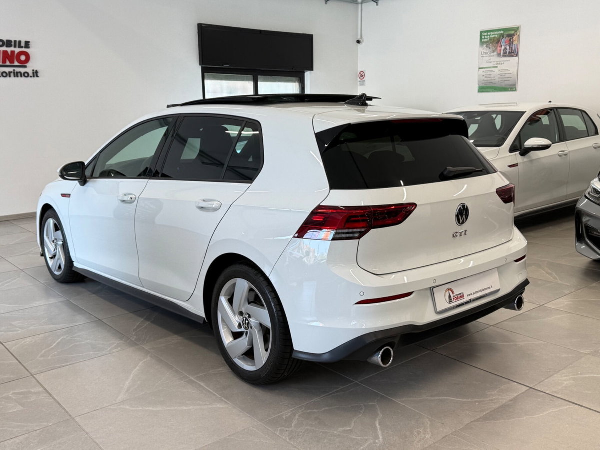 Volkswagen Golf 2.0 TSI GTI DSG (6)