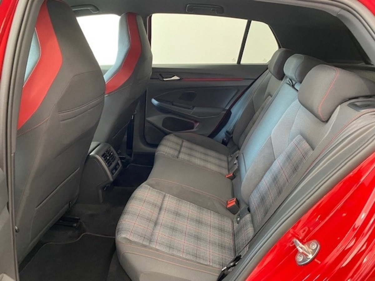 Volkswagen Golf 2.0 TSI GTI DSG (7)