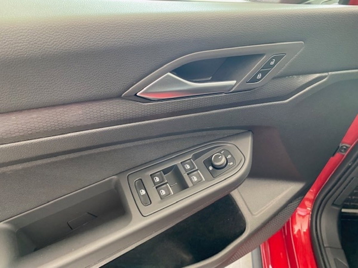 Volkswagen Golf 2.0 TSI GTI DSG (9)