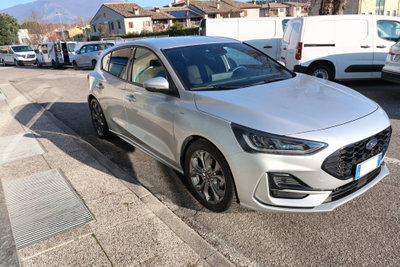 Ford Focus 1.5 EcoBlue 115 CV automatico 5p. ST-Line Style (2)