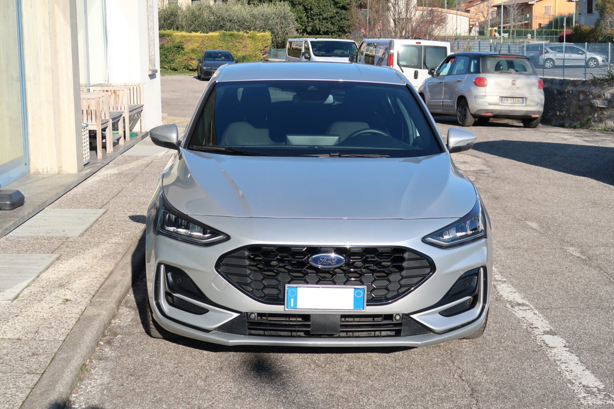 Ford Focus 1.5 EcoBlue 115 CV automatico 5p. ST-Line Style (3)