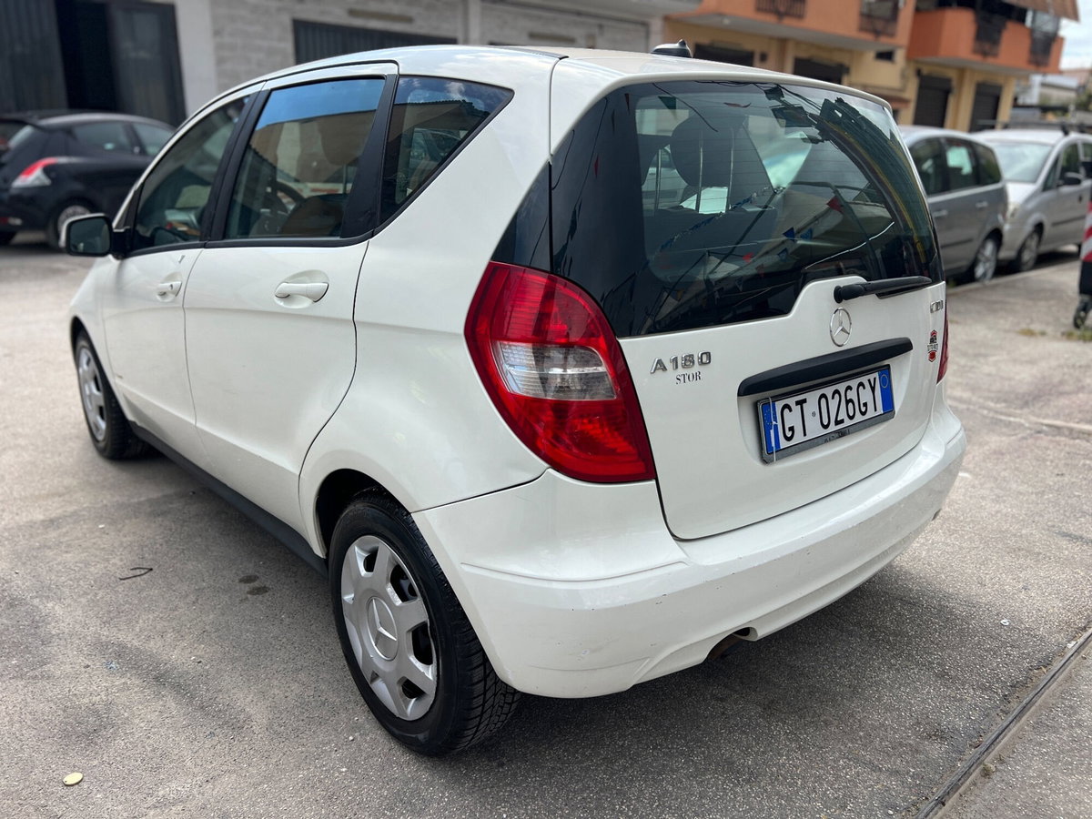 Mercedes-Benz Classe A 180 CDI Elegance (2)