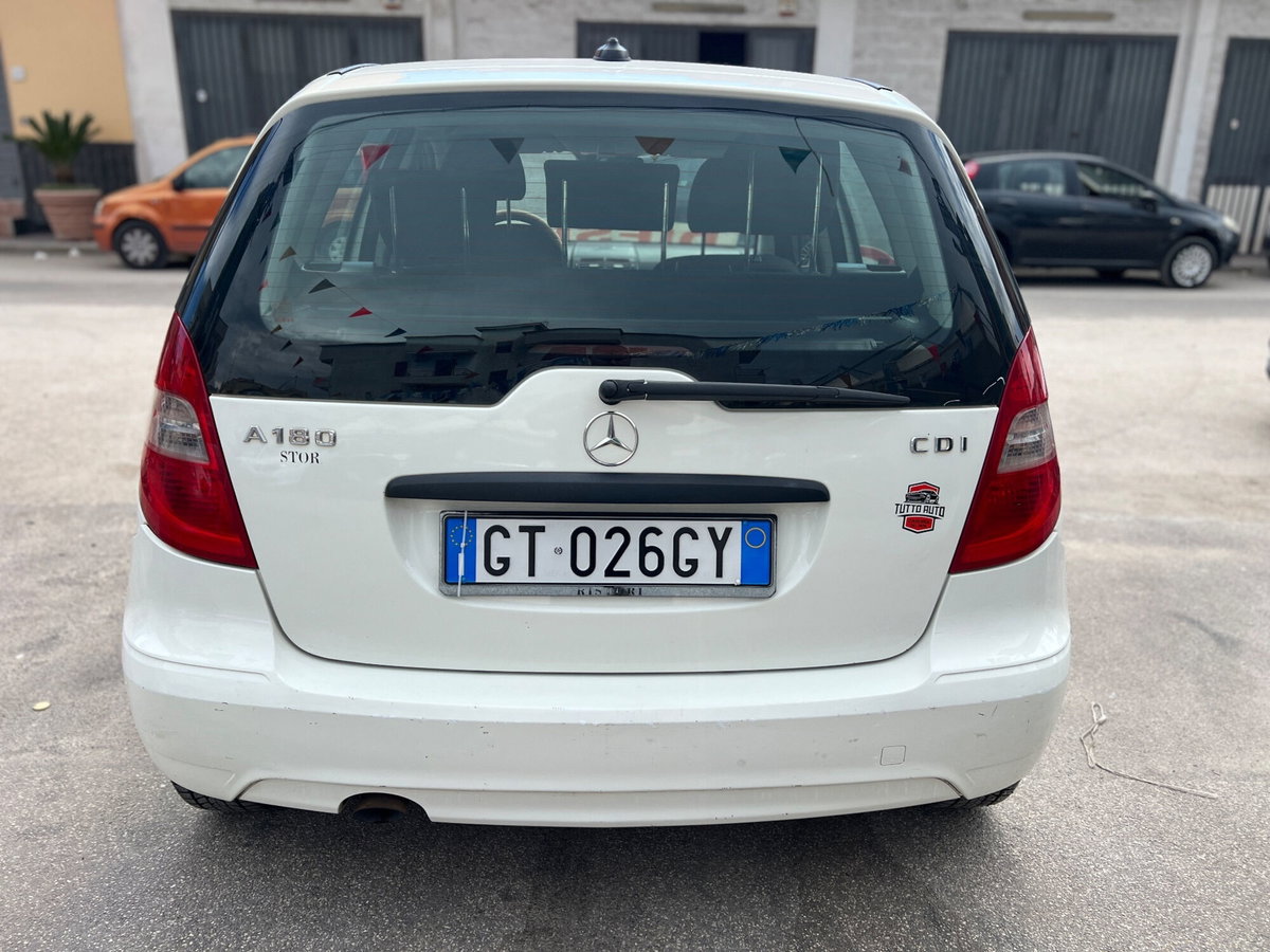 Mercedes-Benz Classe A 180 CDI Elegance (6)
