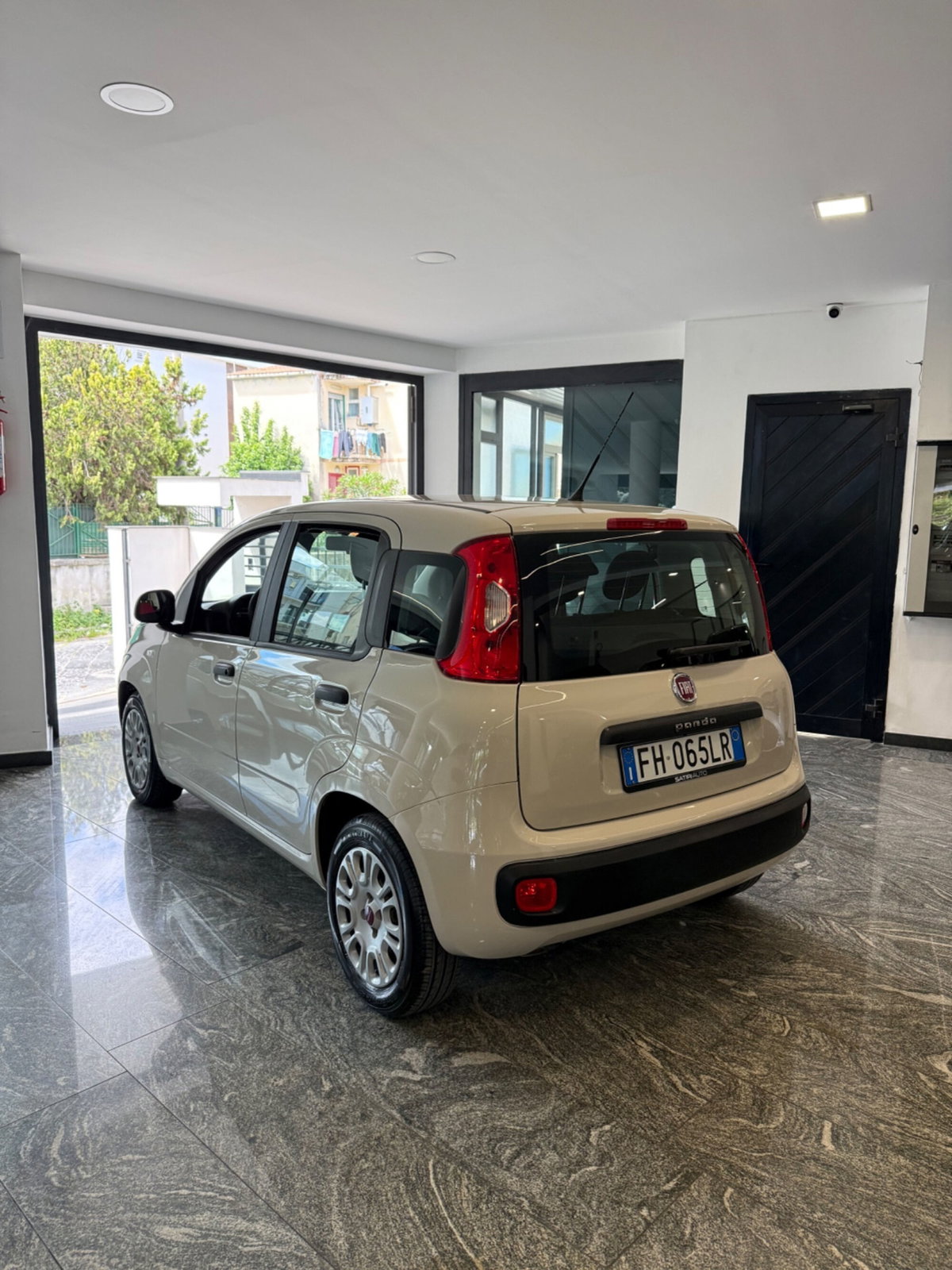 Fiat Panda 1.3 MJT 95 CV S&S Lounge (2)