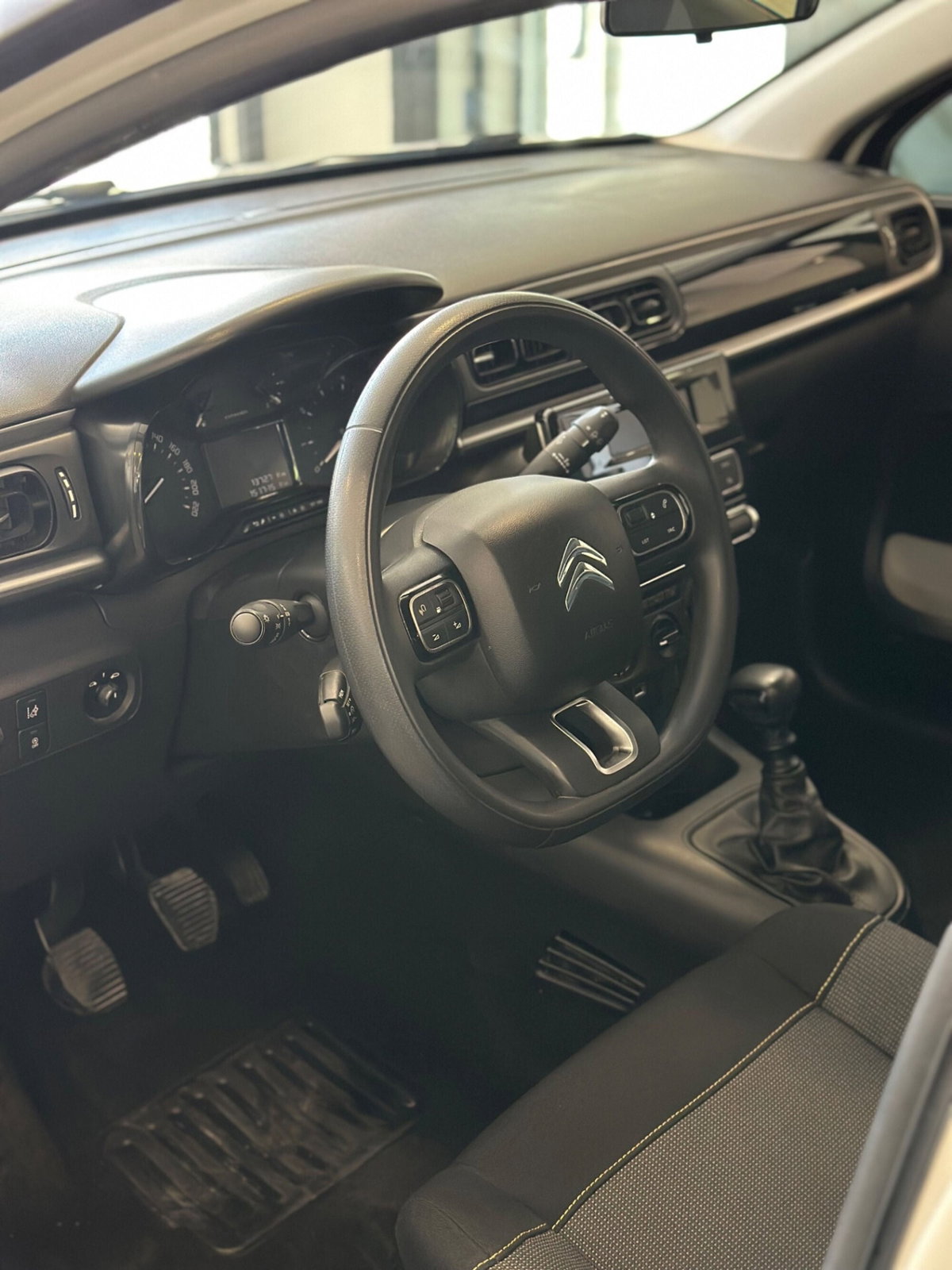 Citroen C3 BlueHDi 100 S&S Shine (7)