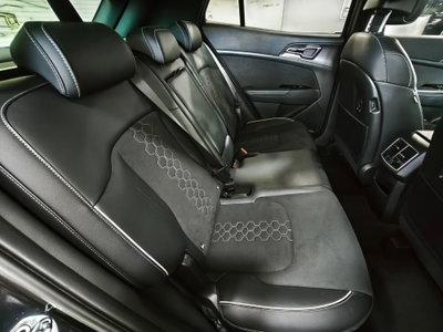 Kia Sportage 1.6 crdi mhev GT-line Plus dct (14)