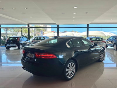 Jaguar XE 2.0 D Turbo 180CV Portfolio (3)