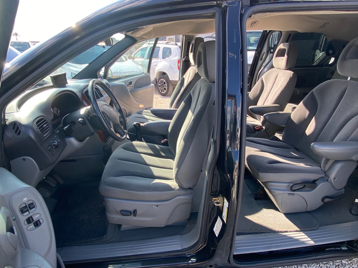 Chrysler Voyager 2.5 CRD cat LX Leather (15)