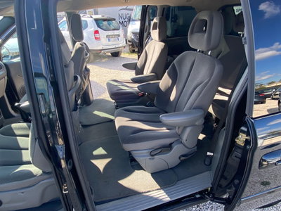 Chrysler Voyager 2.5 CRD cat LX Leather (16)
