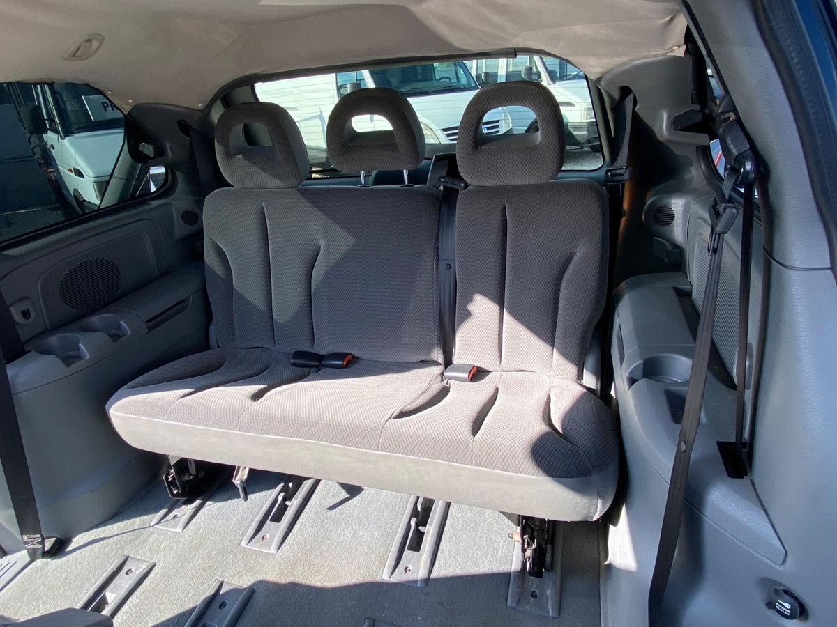 Chrysler Voyager 2.5 CRD cat LX Leather (17)