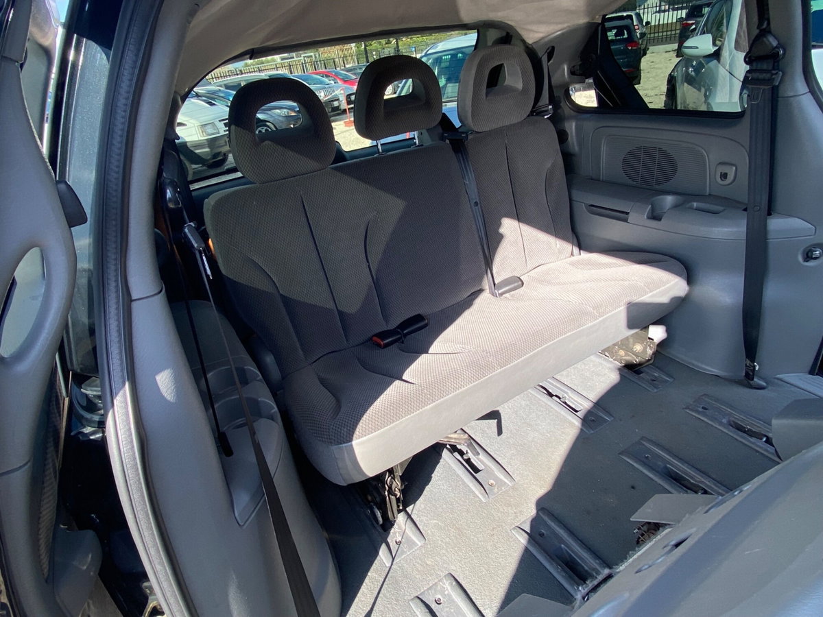 Chrysler Voyager 2.5 CRD cat LX Leather (18)