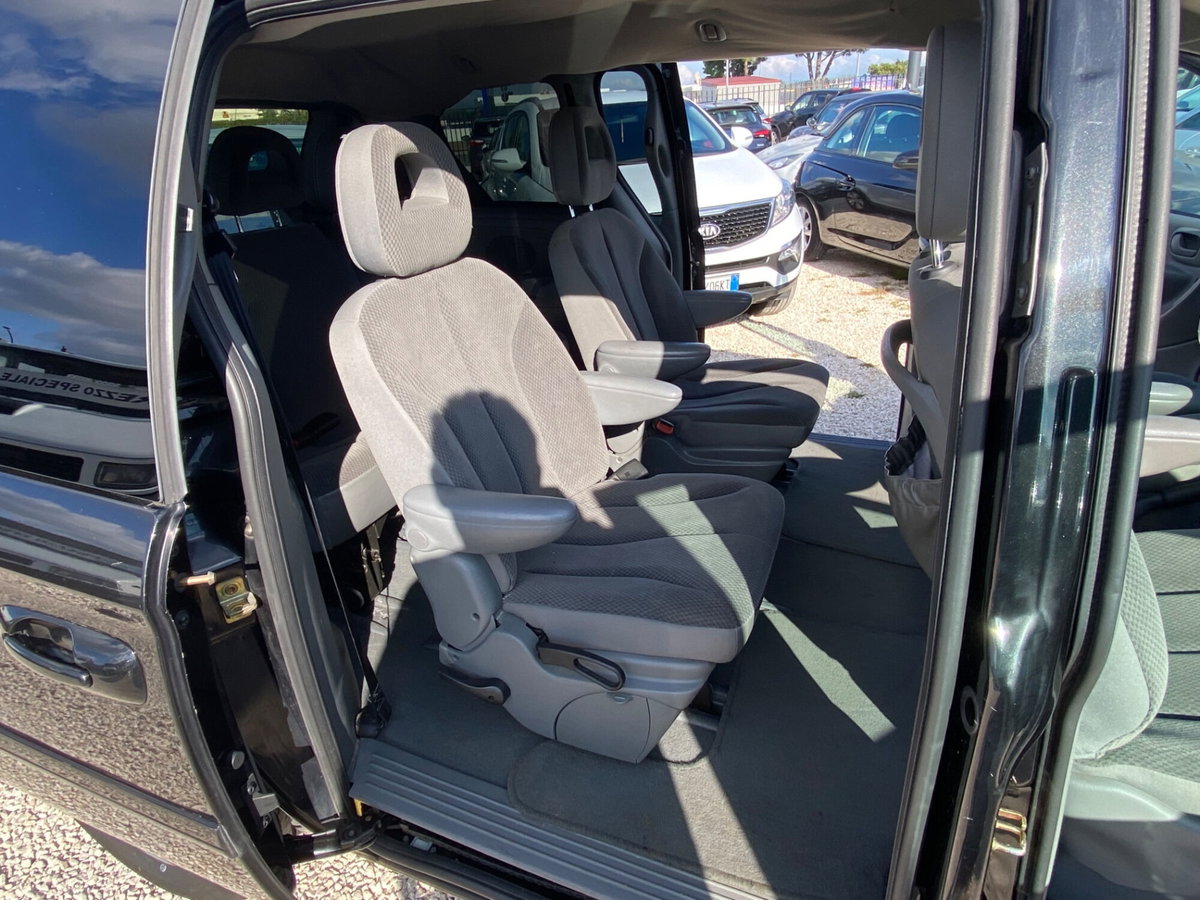 Chrysler Voyager 2.5 CRD cat LX Leather (19)