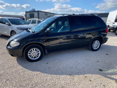 Chrysler Voyager 2.5 CRD cat LX Leather (2)
