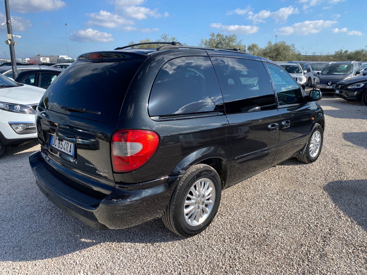 Chrysler Voyager 2.5 CRD cat LX Leather (5)