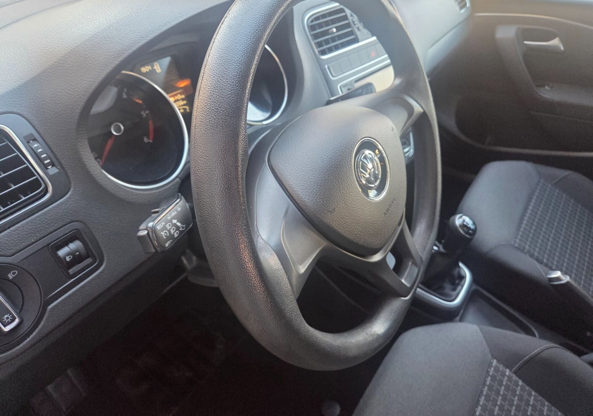 Volkswagen Polo 1.4 TDI 5p. Comfortline BlueMotion Technology (10)