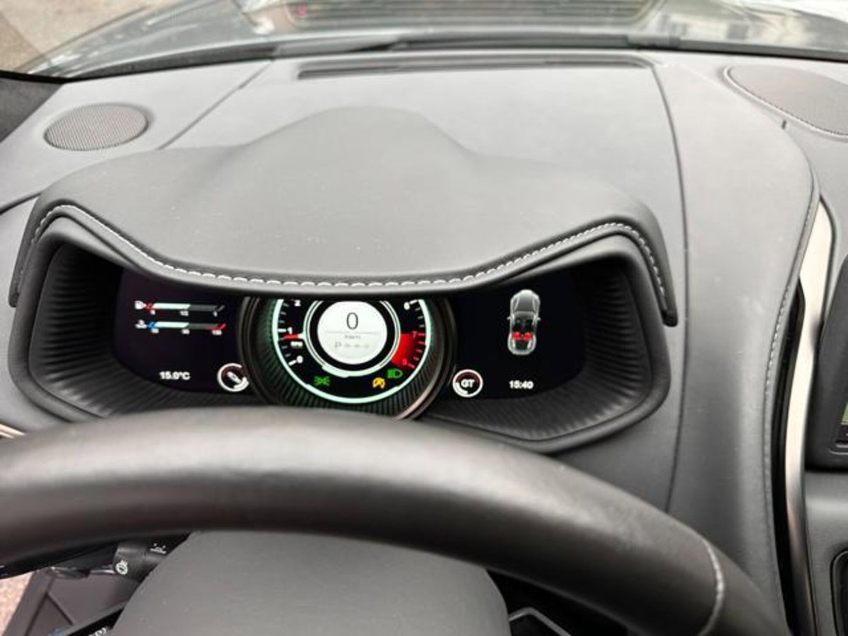 Aston Martin DB11 DB11 V8 Coupé (11)