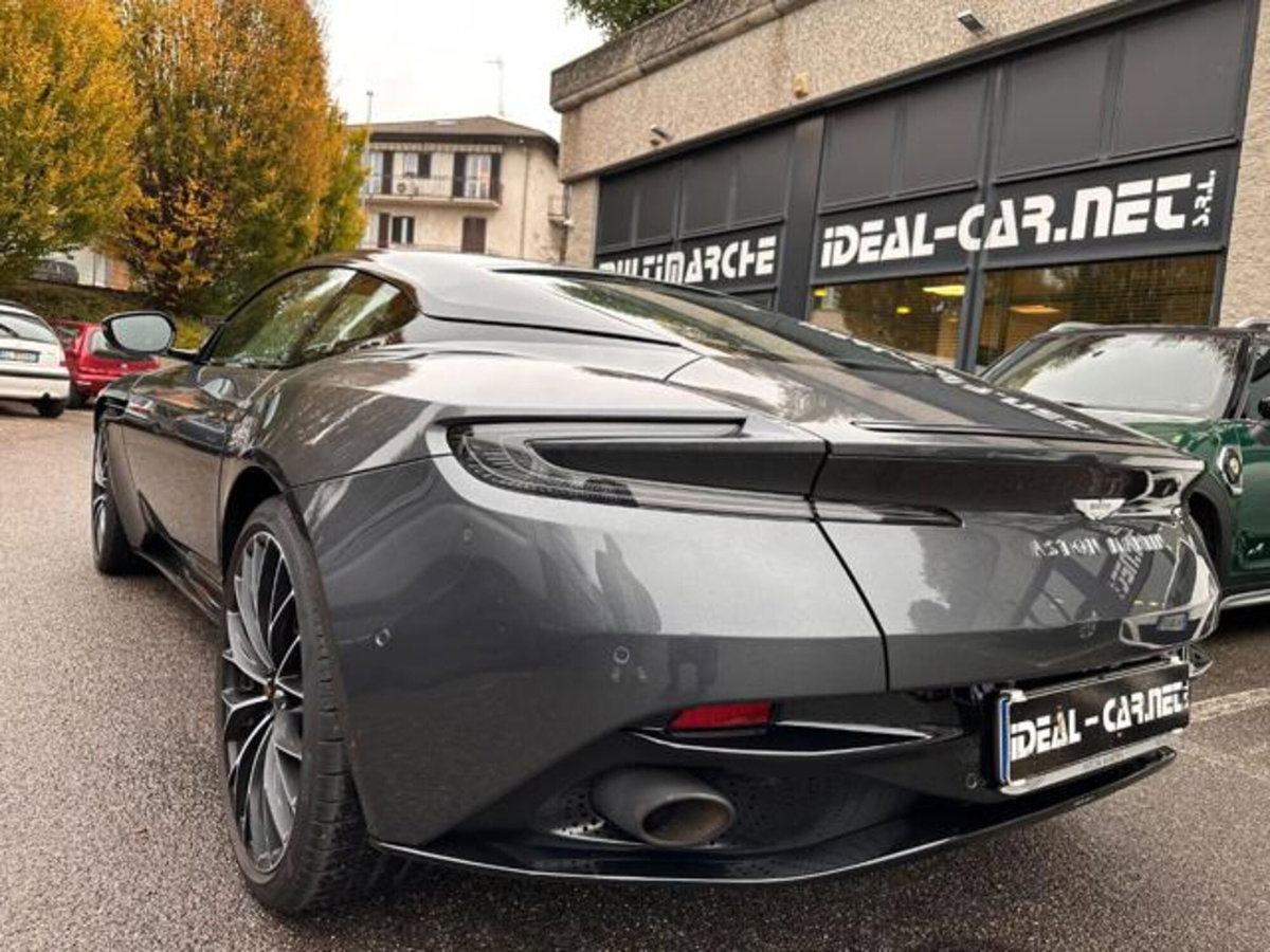 Aston Martin DB11 DB11 V8 Coupé (3)