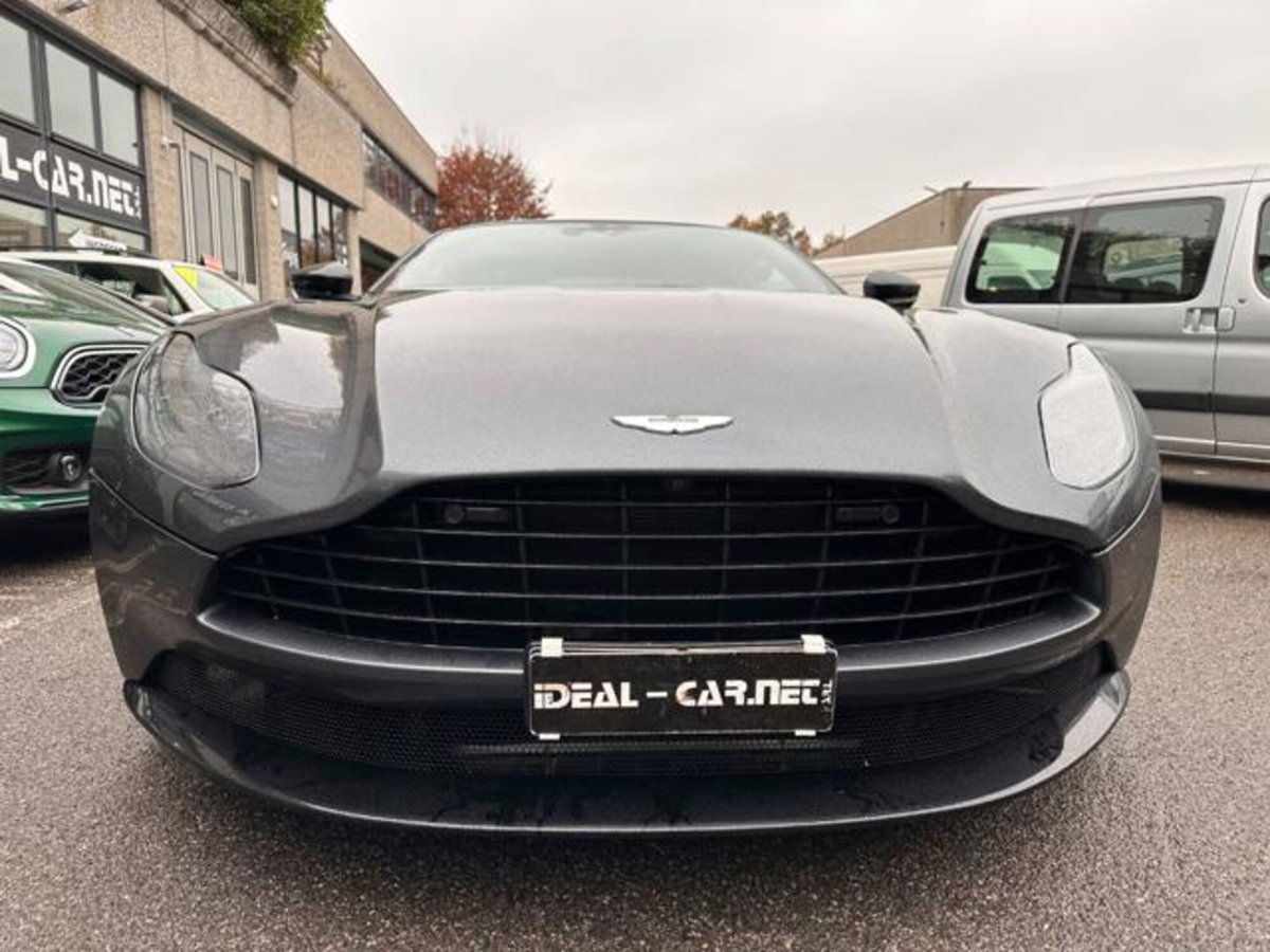 Aston Martin DB11 DB11 V8 Coupé (4)